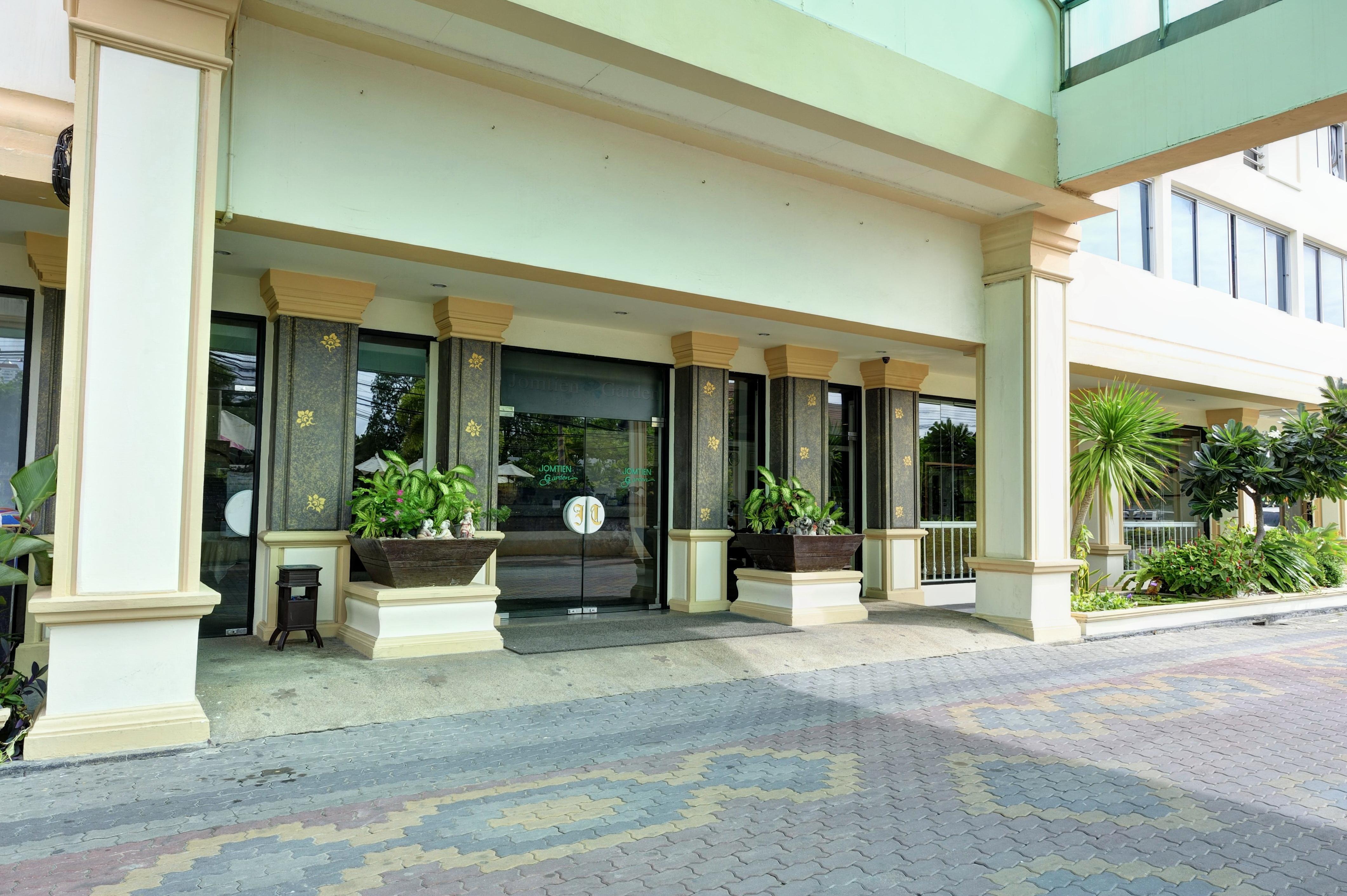 Jomtien Garden Hotel & Resort Pattaya Exterior photo